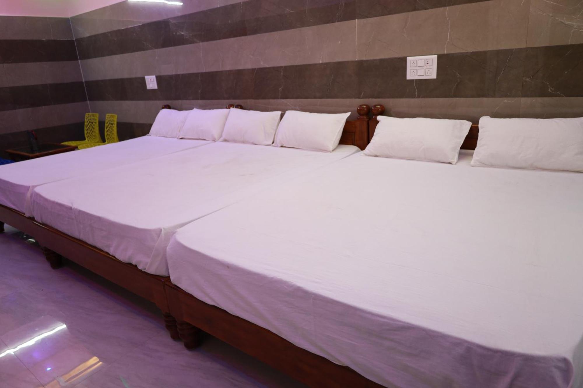 Rv Residency Otel Wodapatti Dış mekan fotoğraf