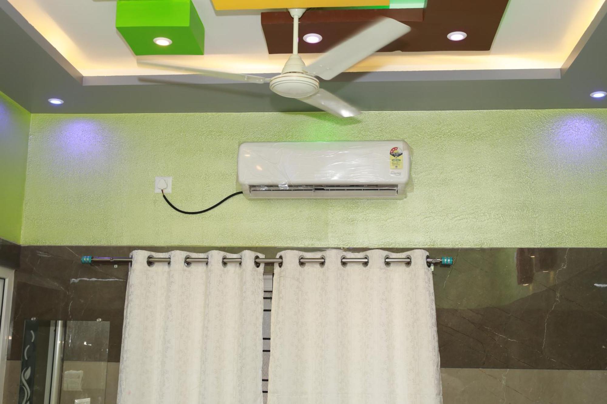 Rv Residency Otel Wodapatti Dış mekan fotoğraf