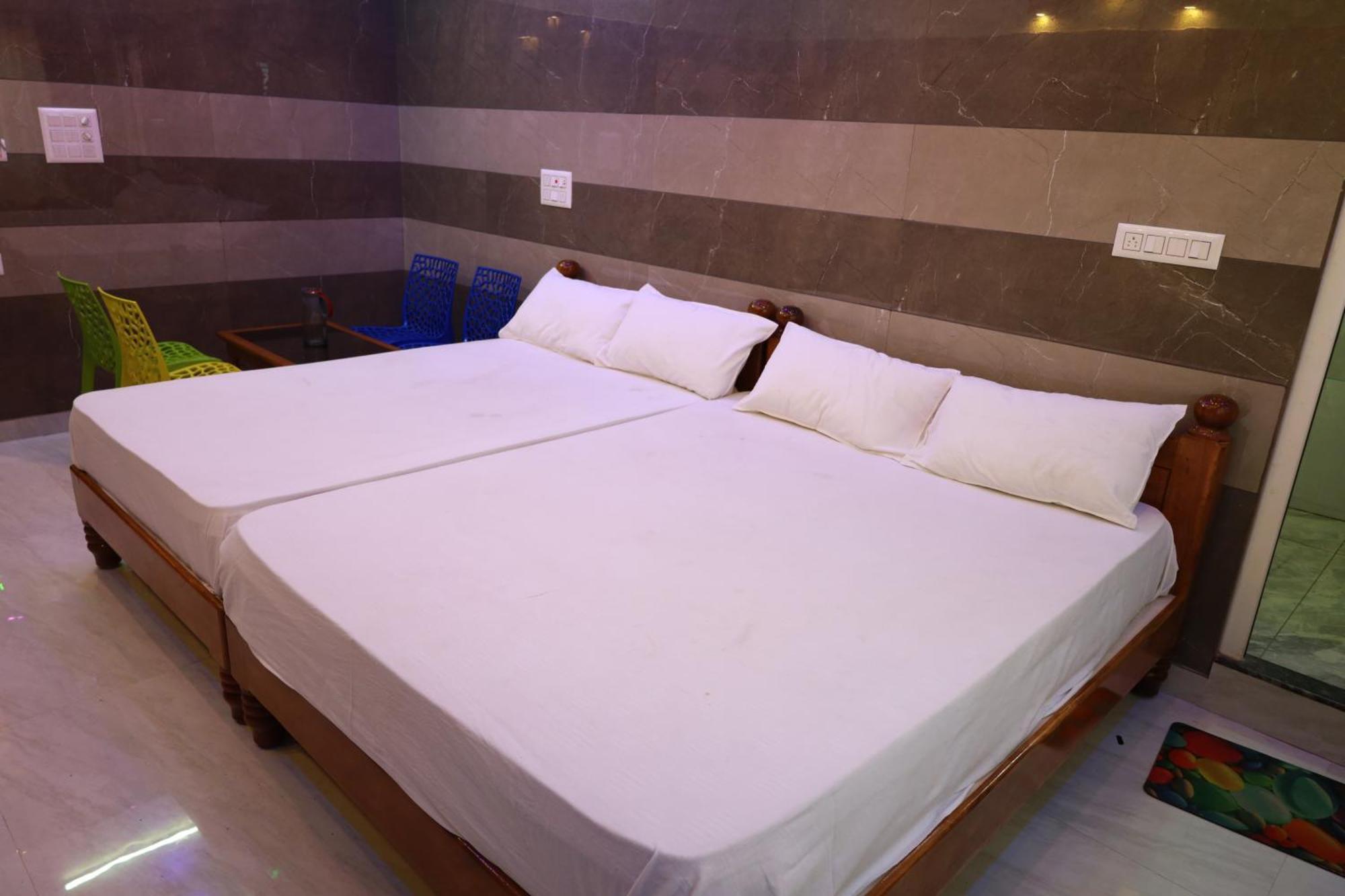 Rv Residency Otel Wodapatti Dış mekan fotoğraf
